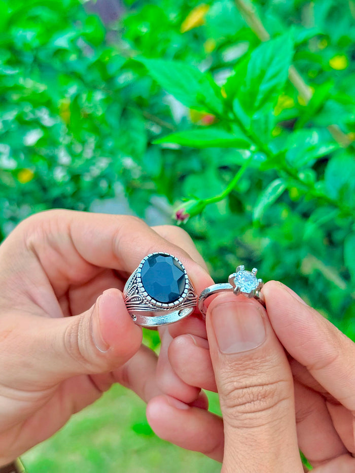 Couple Black Stone Rings – Elegant Matching Rings for Couples