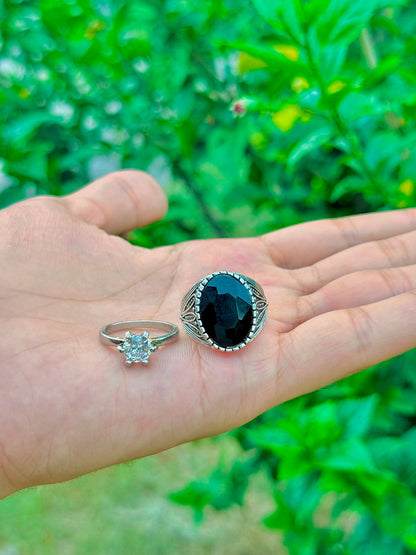Couple Black Stone Rings – Elegant Matching Rings for Couples