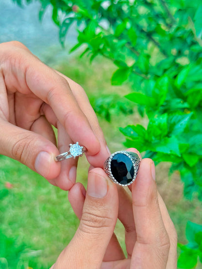 Couple Black Stone Rings – Elegant Matching Rings for Couples