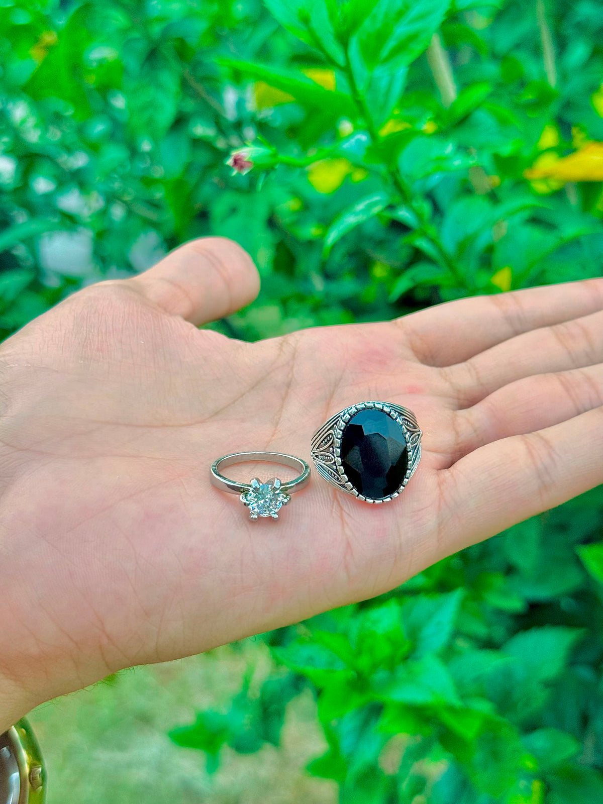Couple Black Stone Rings – Elegant Matching Rings for Couples