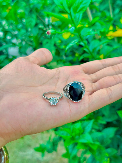 Couple Black Stone Rings – Elegant Matching Rings for Couples