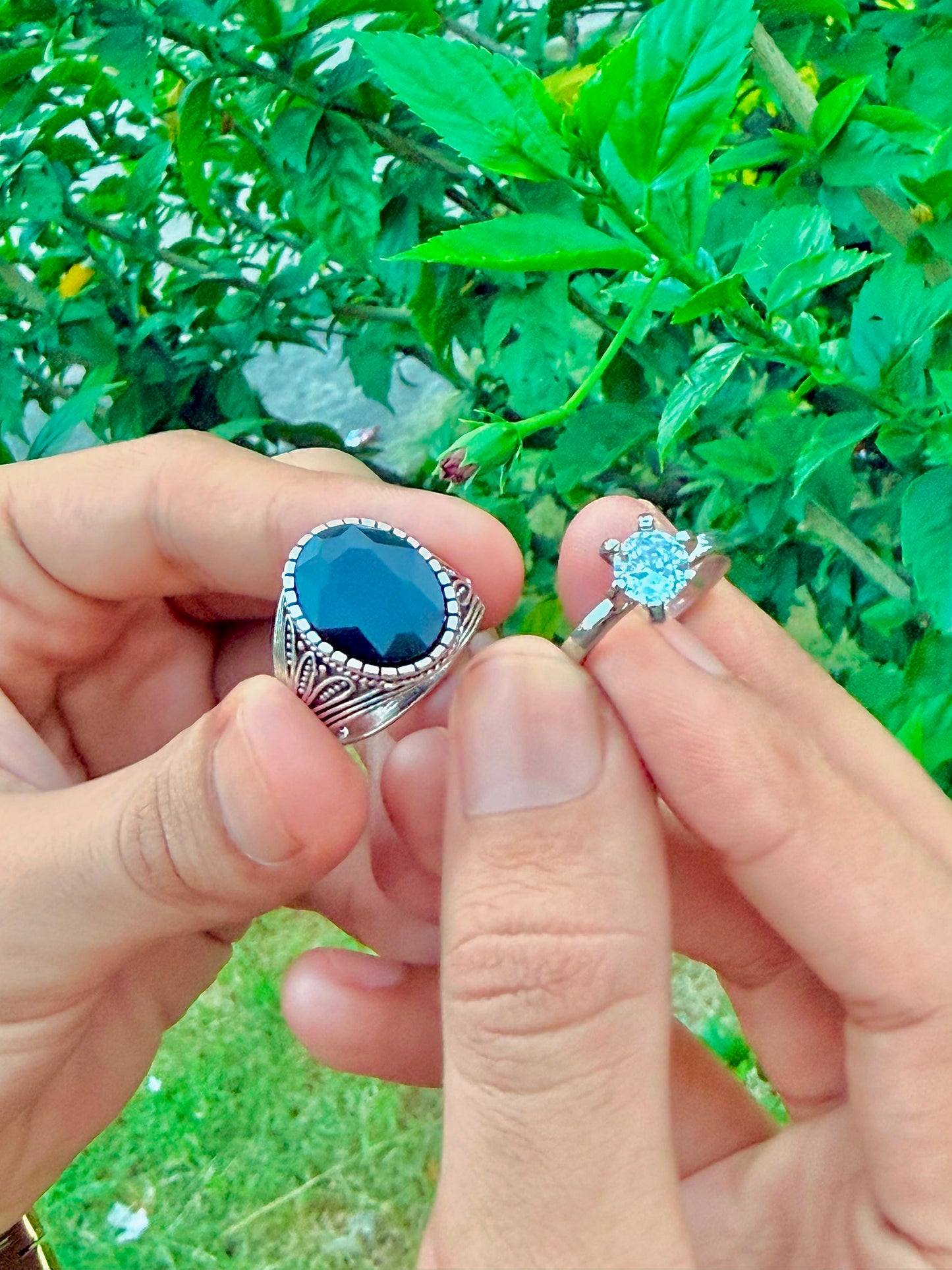 Couple Black Stone Rings – Elegant Matching Rings for Couples